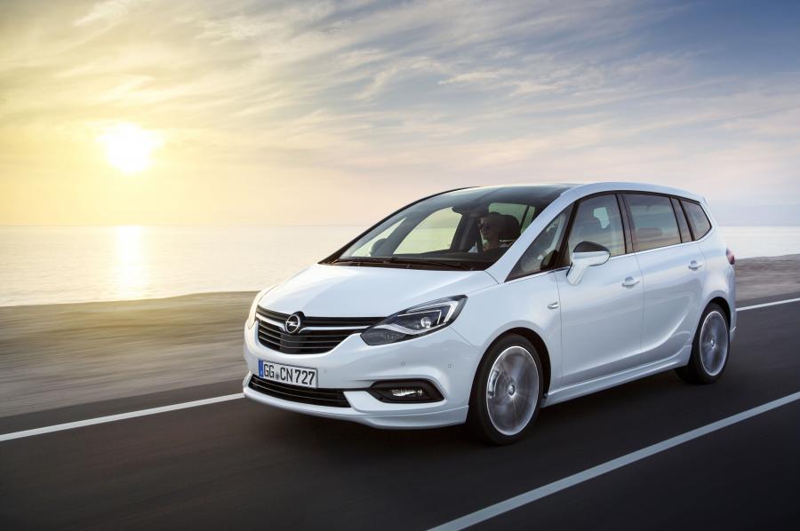  Opel Zafira 2016 года  (фото 11 из 35)